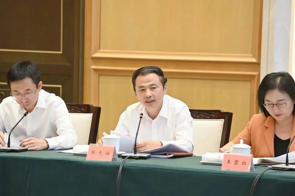 amjs�Ľ�ɳ����·(�й�)���޹�˾��ҳ